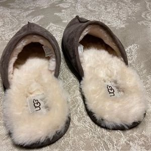 Mens UGG house shoes size 12